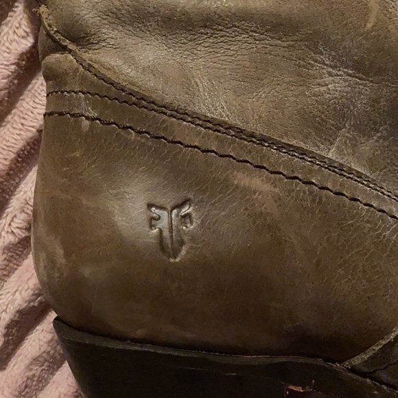 FRYE boots - Picture 3 of 3
